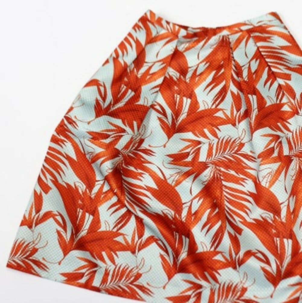 Gorgeous tropical print skirt by H&M- like new!